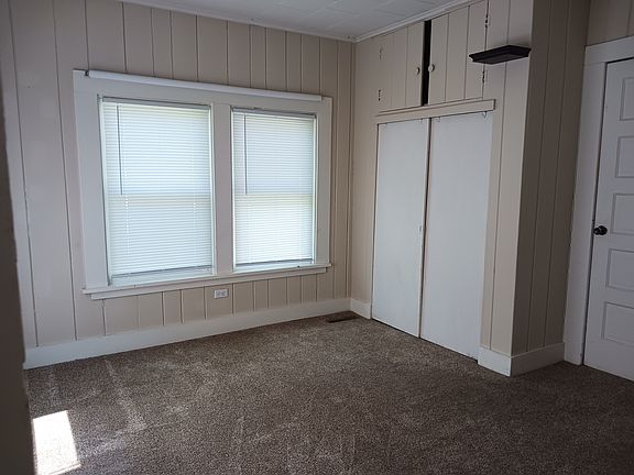 5th image of 326 S Michigan Ave #1