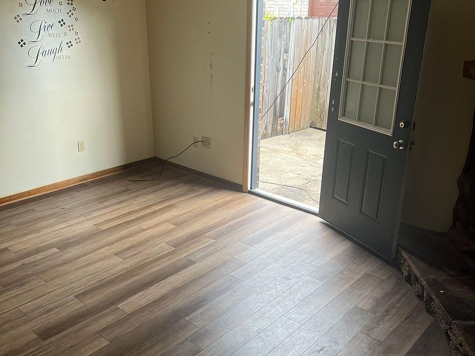 1st image of 4201 Lac Couture Dr APT B