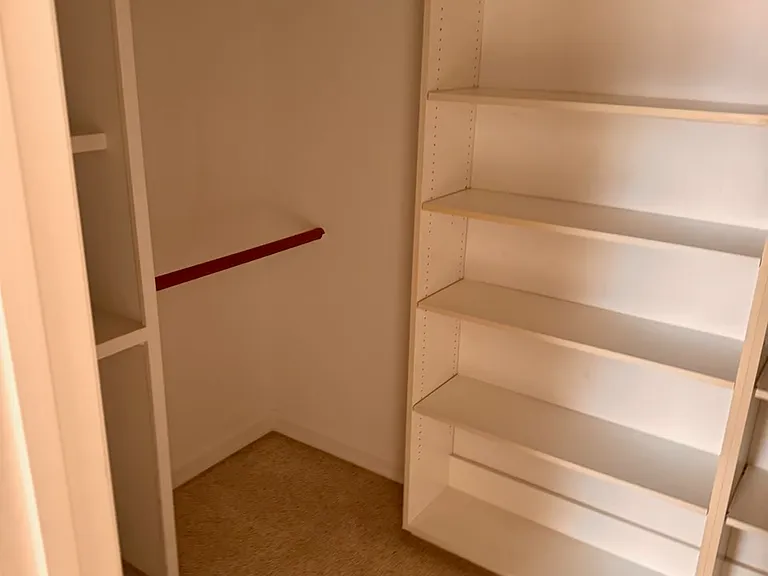 Closet master bedroom