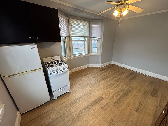 4th image of 83 Englewood Ave #6