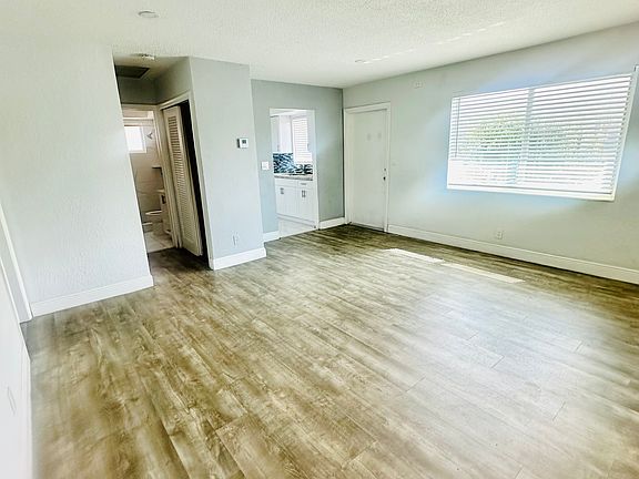 2nd image of 1751 NE 56th St APT 4