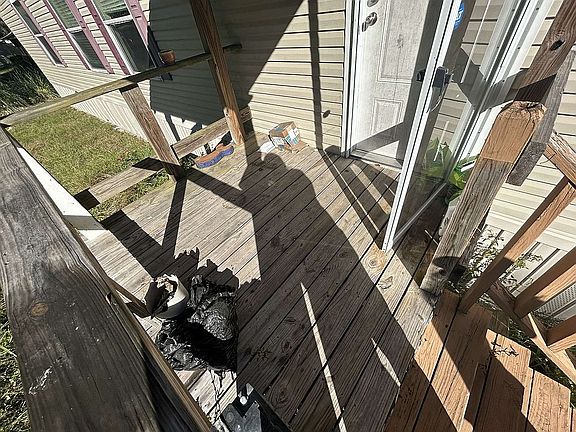 2nd image of 14418 Crystal Dr