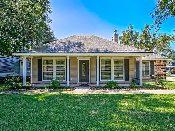 2nd image of 27651 Country Dr