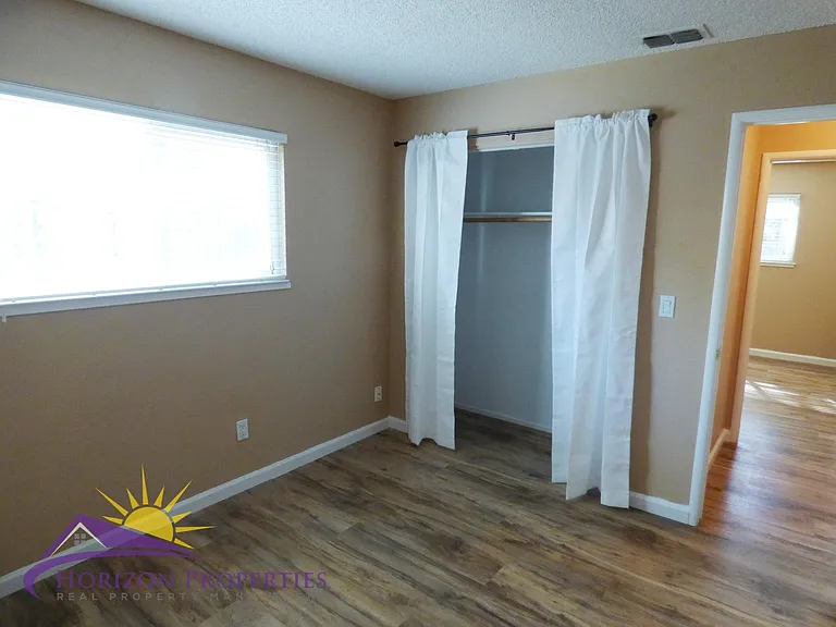 7928 Garry Oak Dr — Photo 21