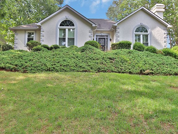 2nd image of 3529 Mill Ln #34