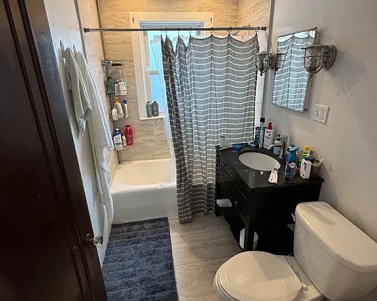 3rd image of 16 Renfrew St #1