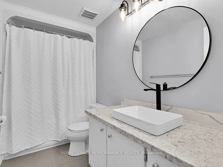 1286 Cedarcroft Cres — Photo 18