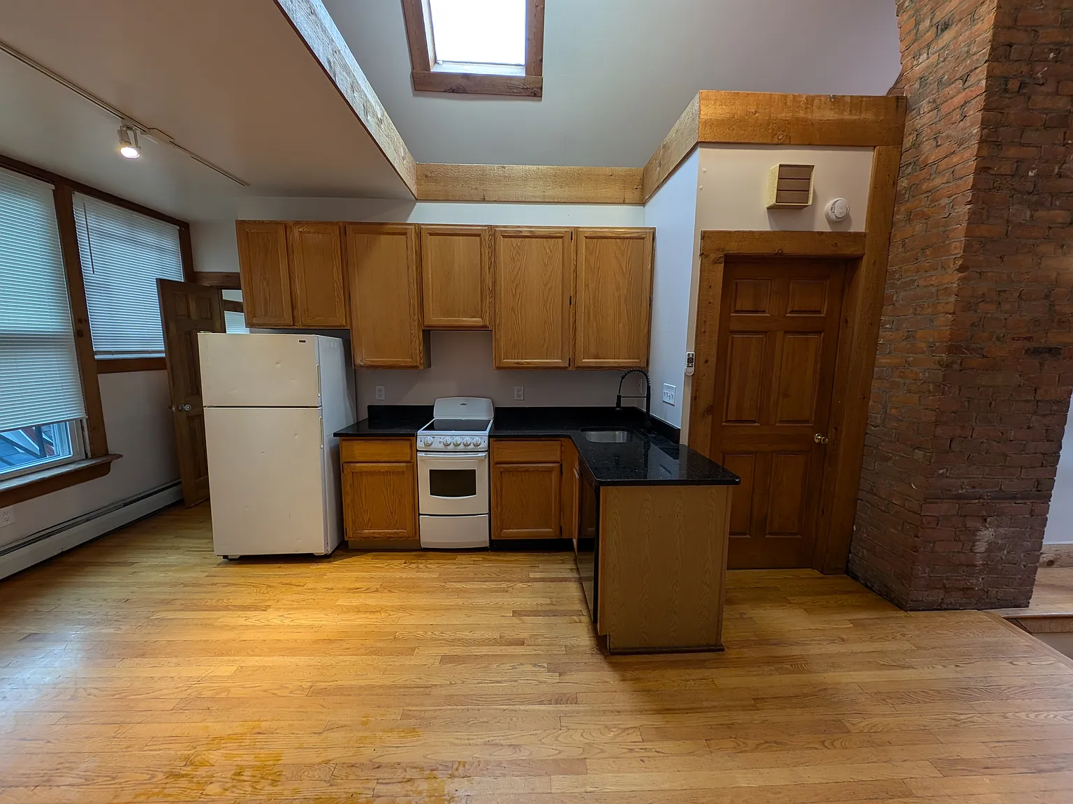 1 bed, $1,500 — Photo 4