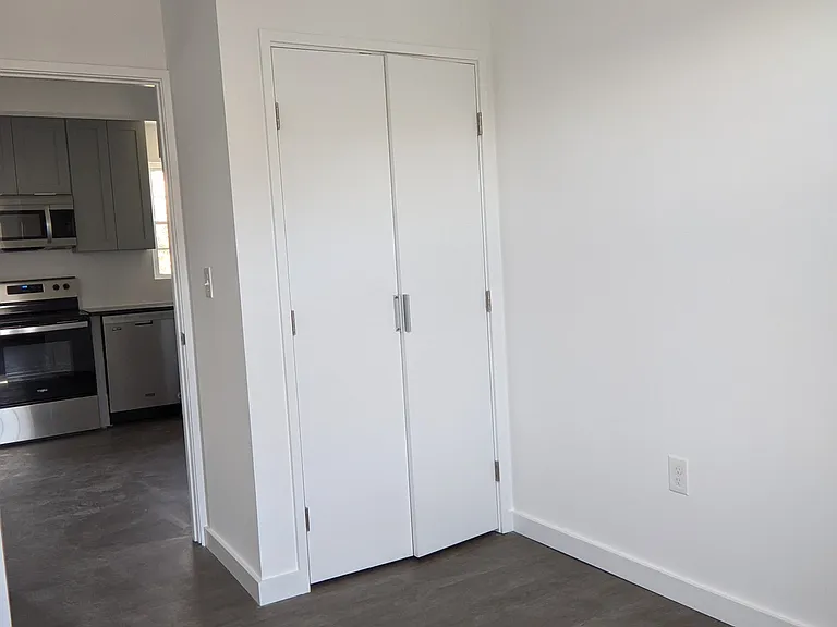 113 Wayne Pl SE #101 — Photo 10