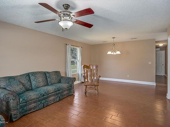 5th image of 4237 Loys Dr