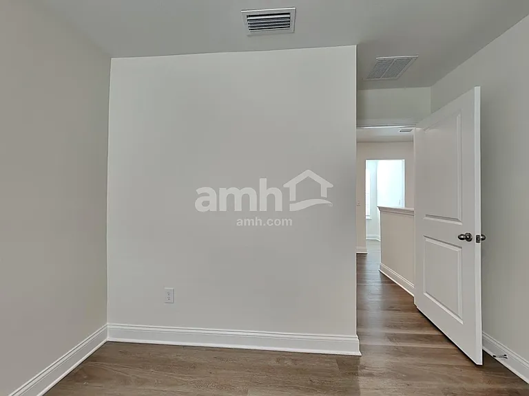 1040 Grafton Ridge Dr — Photo 20