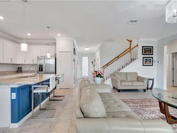 2122 Hamlin ST, NAPLES, FL 34120