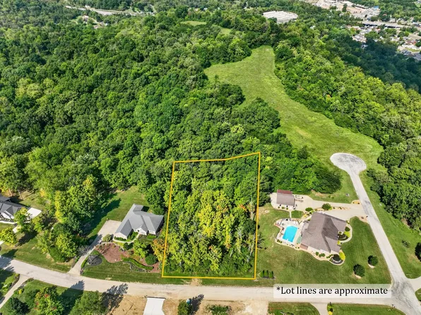 72 Creek Side Dr, Aurora, IN 47001