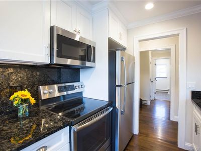 36 Turn Of River Rd APT A2, Stamford, CT, 06905