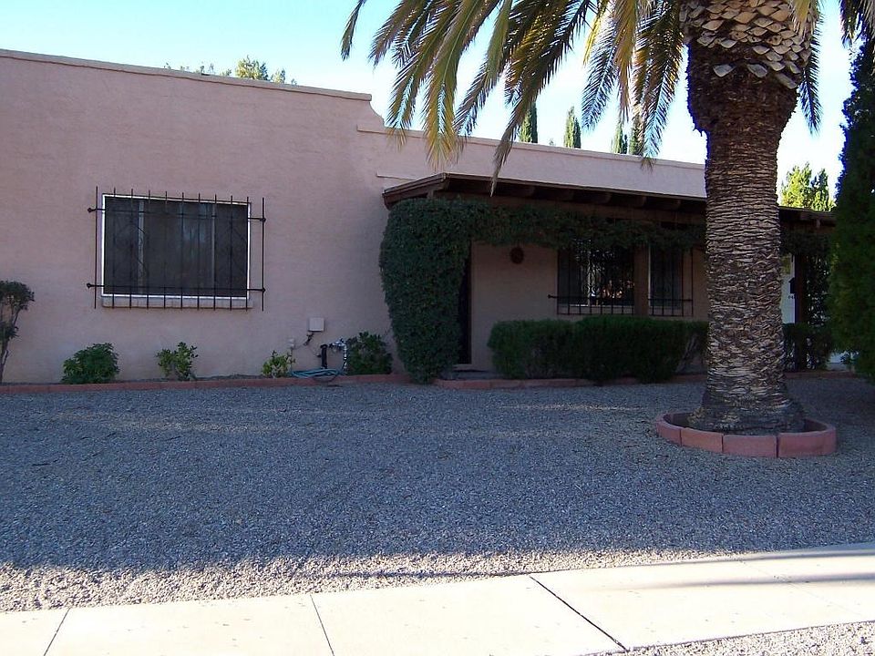 1st image of 160 E La Huerta