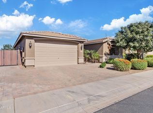78 W White Oak Ave, San Tan Valley, AZ 85140