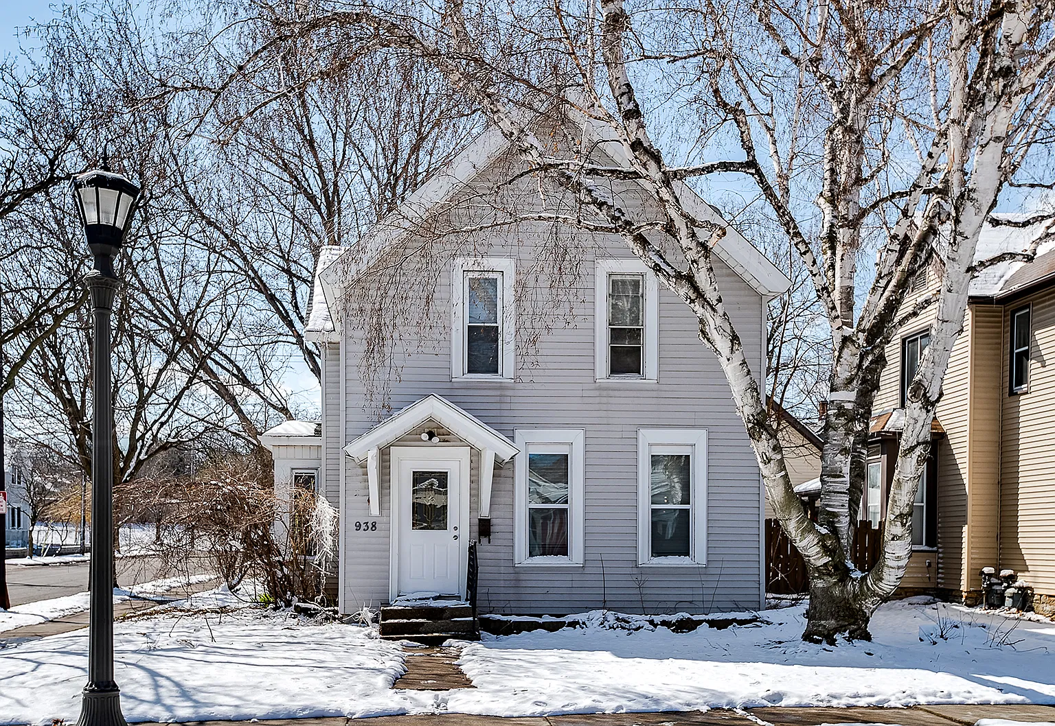 938 Wakefield Avenue, St. Paul — Photo 1