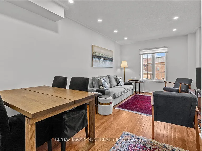 373 Fairgate Way — Photo 4