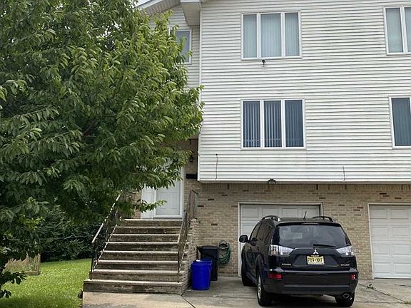 2nd image of 119B Jason Way