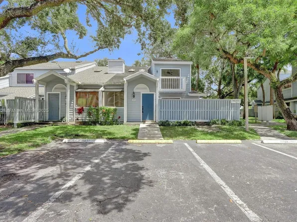 1818 Adventure Pl, Pompano Beach, FL 33068