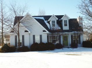 1617 S Willow Dr, Robinson, IL 62454