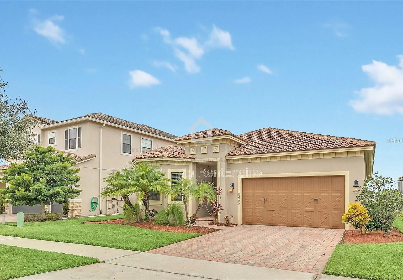 4 bed, 3.0 bath, 2202 sqft, $3,200 — Photo 2