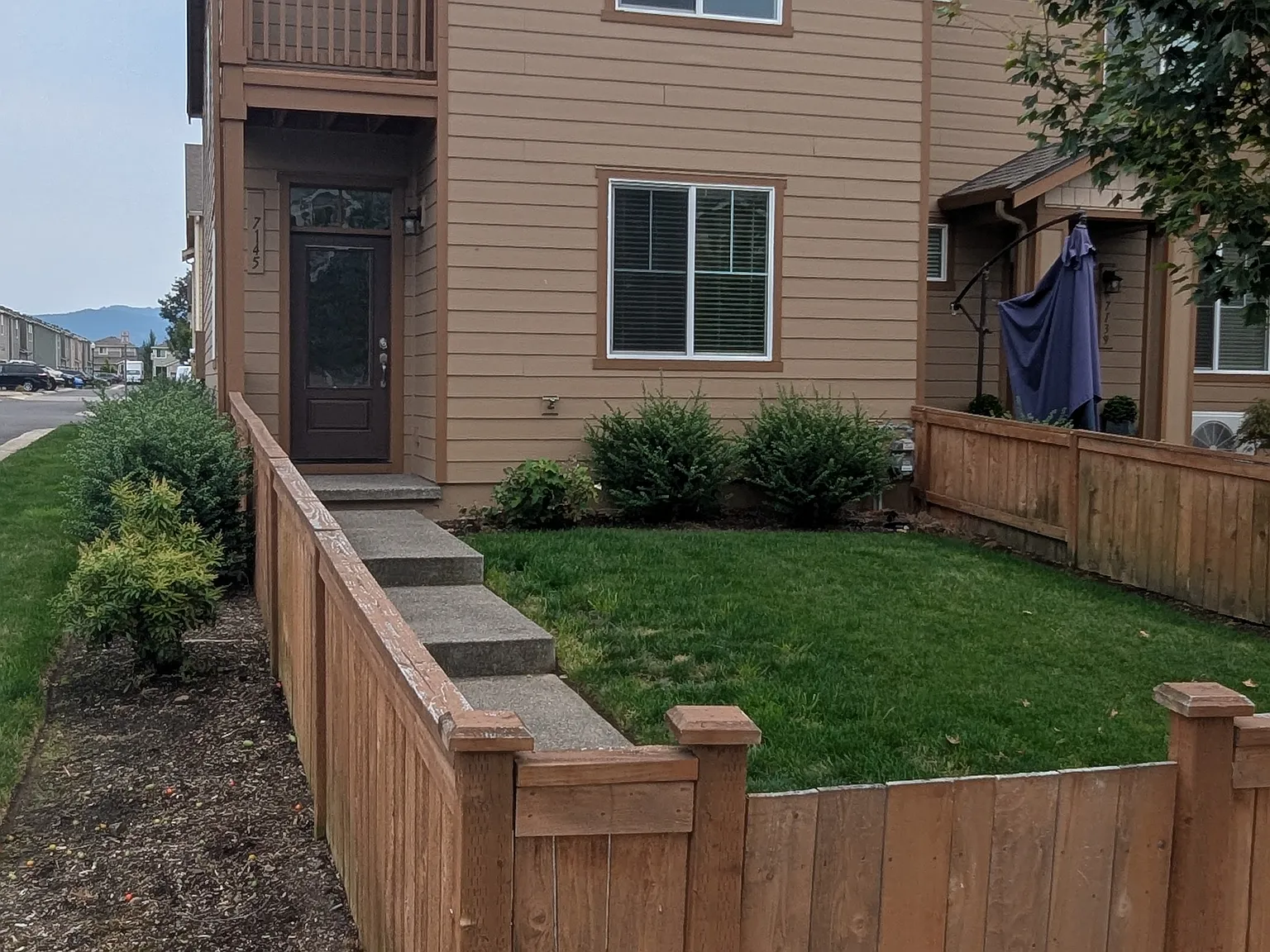 4 bed, 2.5 bath, 1646 sqft, $2,495 — Photo 1