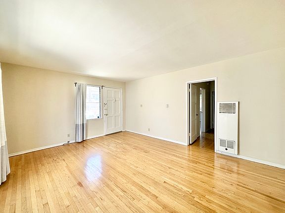 3rd image of 8258 Blackburn Ave