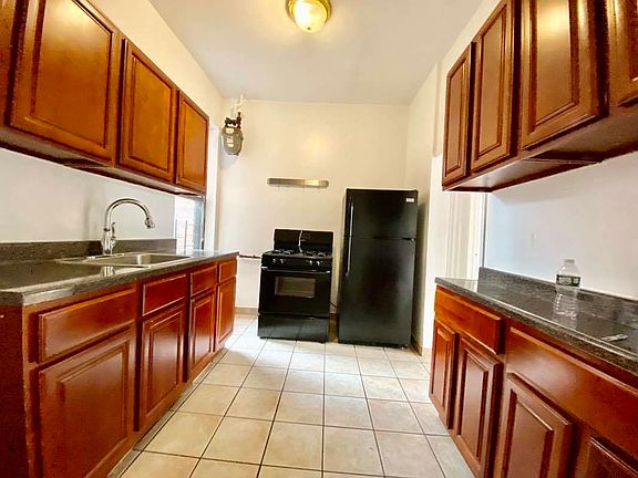 3rd image of 551 W 149th St #17A