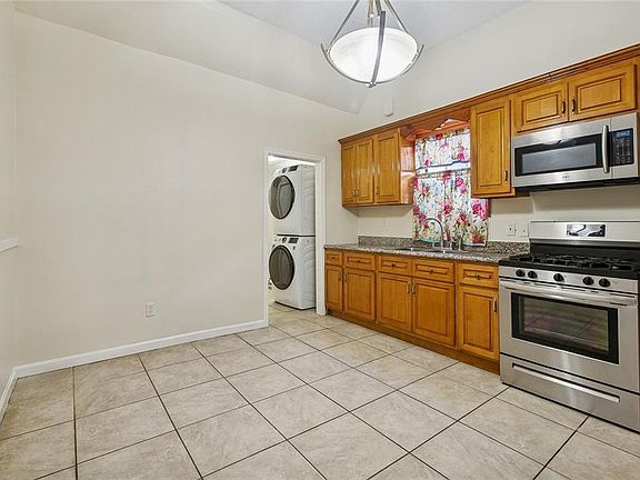 5th image of 409 S Cortez St