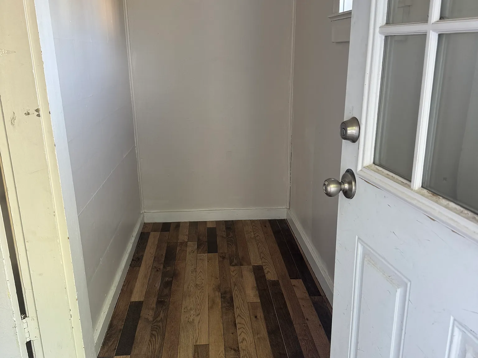 1 bed, 385 sqft, $1,000 — Photo 2