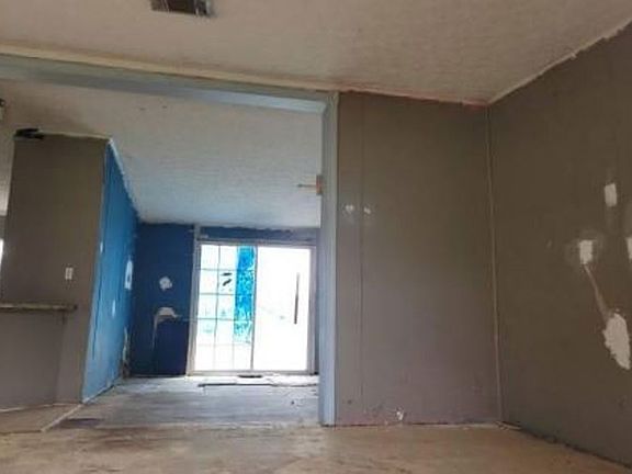 5th image of 1236 SE Mills Ave