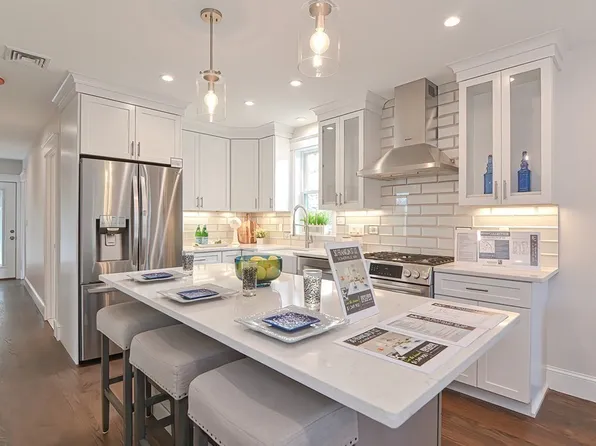 30-30B Franklin St #2, Somerville, MA 02145