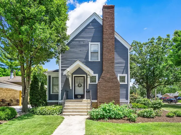 4541 Forest Ave, Downers Grove, IL 60515