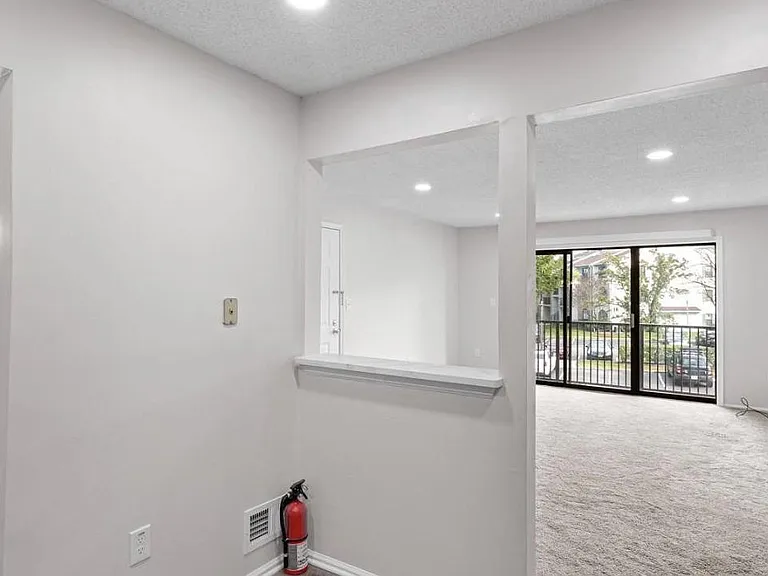 42 Mendrey Ct — Photo 4