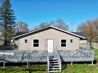 3437 Mackin Rd, Flint, MI 48504