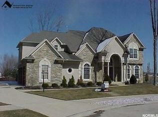 33517 Silver Oak Dr, Avon, OH