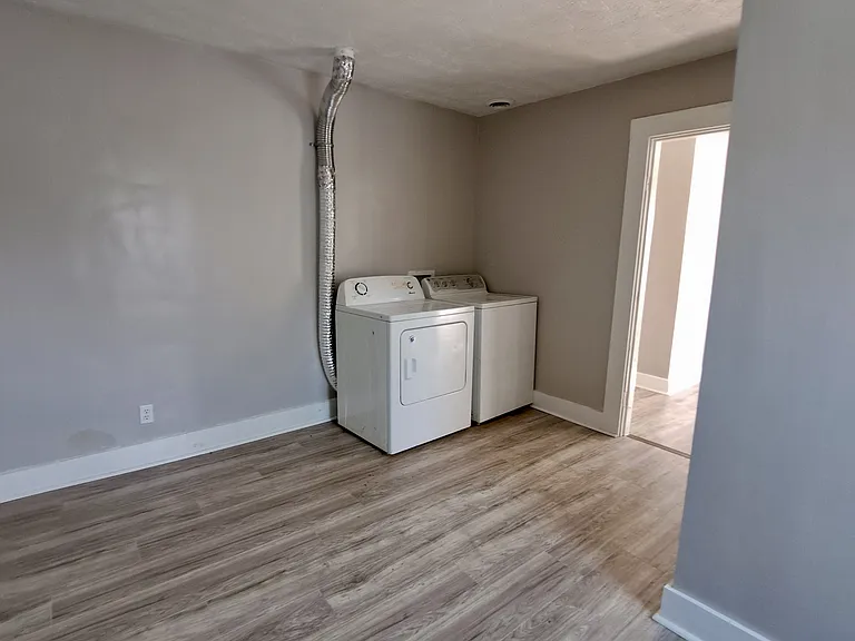 523 Wood St — Photo 7