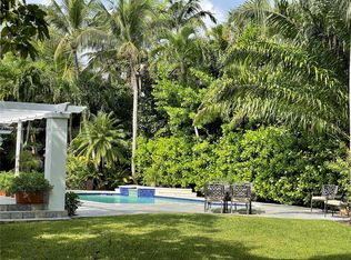 6895 S Cartee Rd, Palmetto Bay, FL 33158