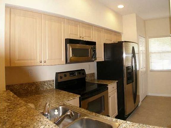 4th image of 2545 SW 83rd Ter #104
