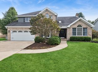 1356 Green Pheasant Ln, Batavia, IL 60510