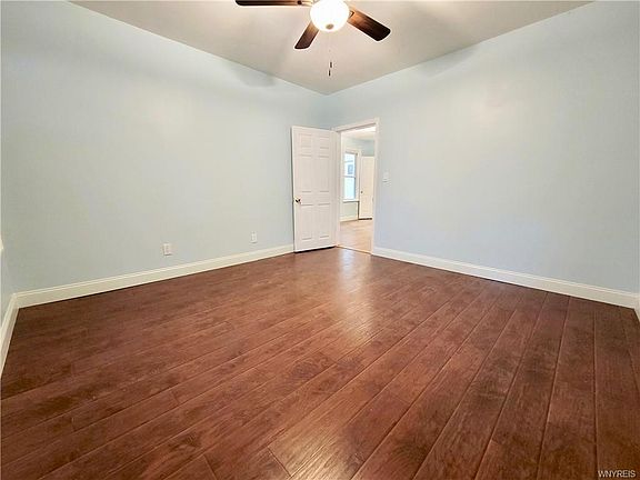 2nd image of 404 Schenck St