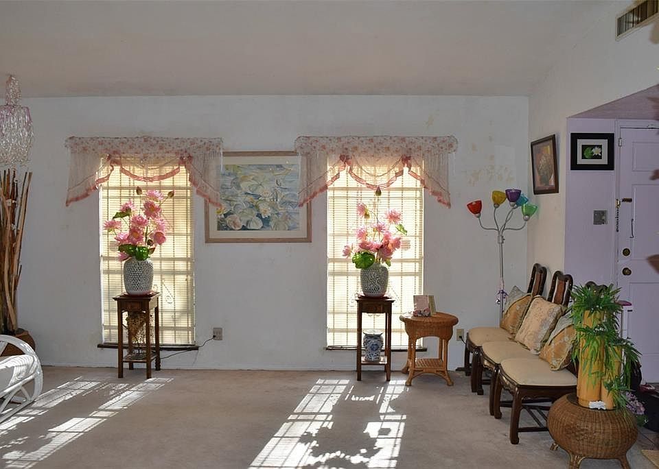 1st image of 15526 Mendocino Dr