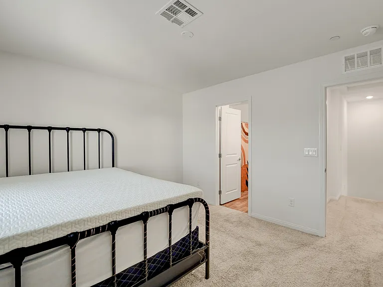 6924 Spicy Merlot St — Photo 14