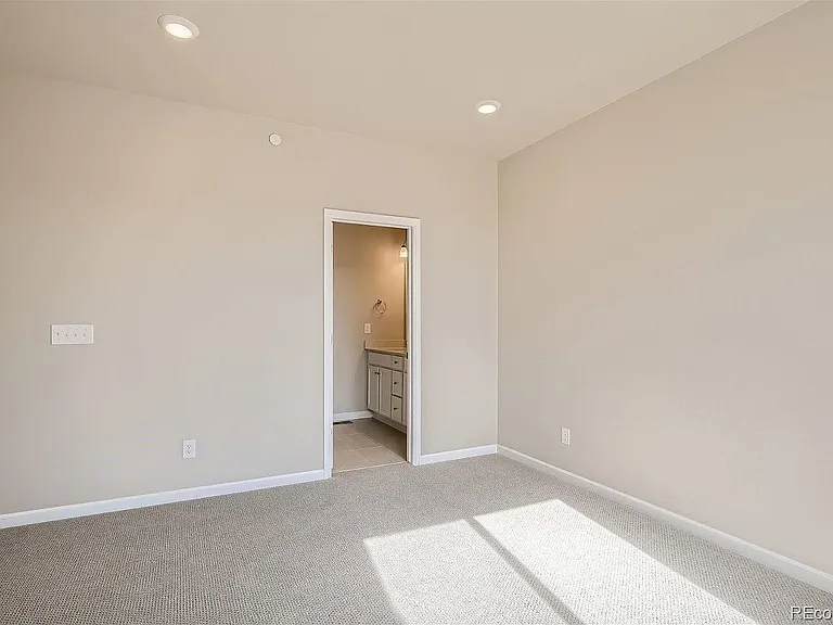 1849 S Poplar Ct — Photo 13