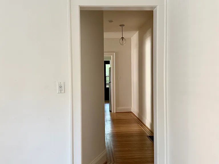2325 Glenmary Ave #1 — Photo 6