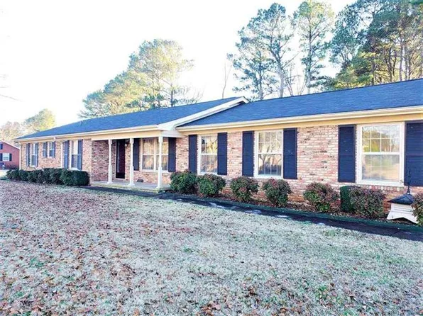 1316 Ridgedale St, Athens, AL 35613