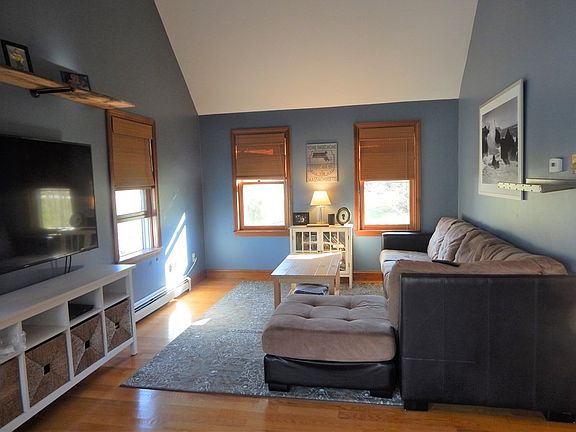 2nd image of 172 Lunns Way
