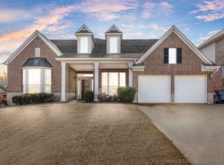 112 E 122nd Pl S, Jenks, OK 74037
