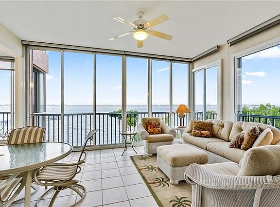 Home For Sale In Waters Edge